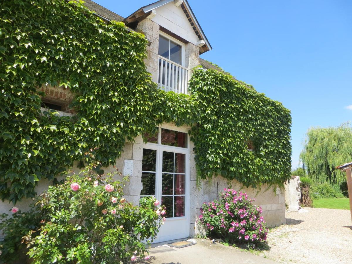 Bed and Breakfast La Ferme De L'Isle Et Sa Roulotte Avaray Zewnętrze zdjęcie